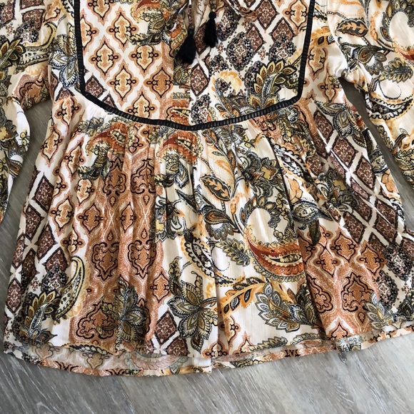 Charmed Hearts Pheasant Top - Picture 2 of 7